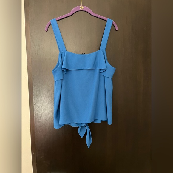 1. STATE Jamisyn Tie Front Top - Large - Picture 4 of 5